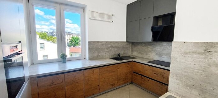 Mieszkanie 3-pokojowe do wynajęcia, Warszawa – Nowowiejska