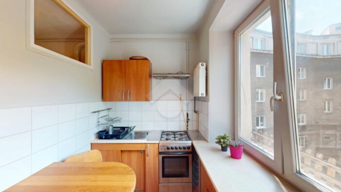 Mieszkanie 3-pokojowe na sprzedaż, Kraków – Os. Centrum C