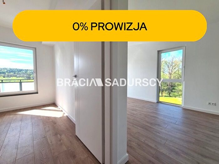 Mieszkanie 3-pokojowe na sprzedaż, Zawada