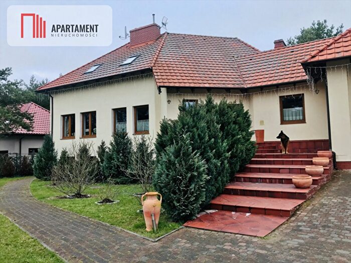 Dom 7-pokojowy na sprzedaż, Wilcze