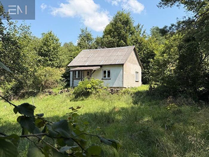 Dom 2-pokojowy na sprzedaż, Węglówka