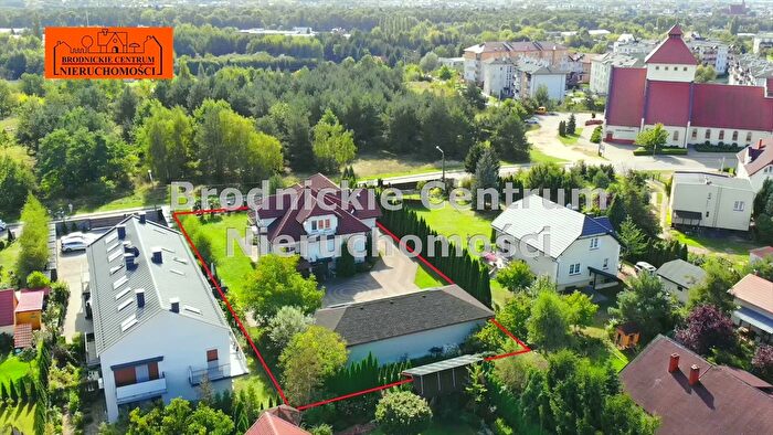 Dom 16-pokojowy na sprzedaż, Brodnica