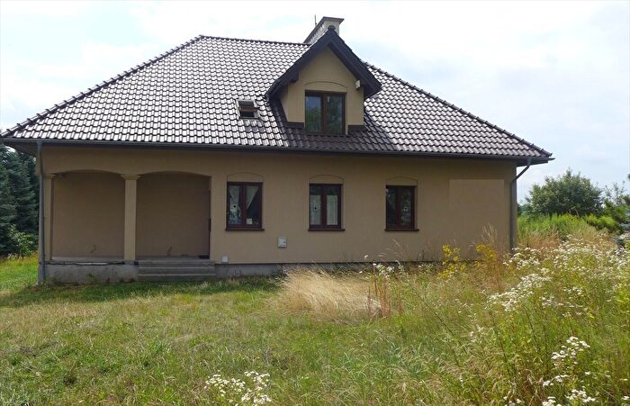 Dom 6-pokojowy na sprzedaż, Kozierów