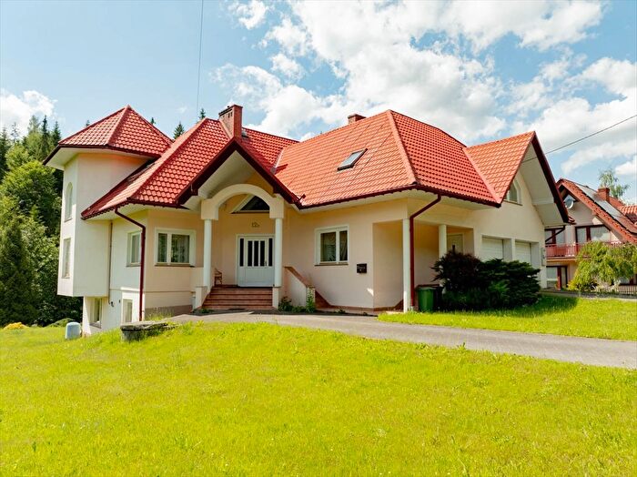Dom 9-pokojowy na sprzedaż, Nowy Targ