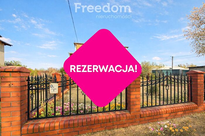 Dom 2-pokojowy na sprzedaż, Unisław