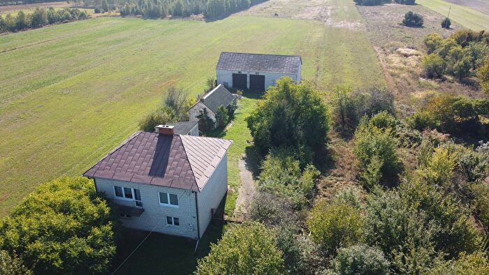 Dom 4-pokojowy na sprzedaż, Rudki