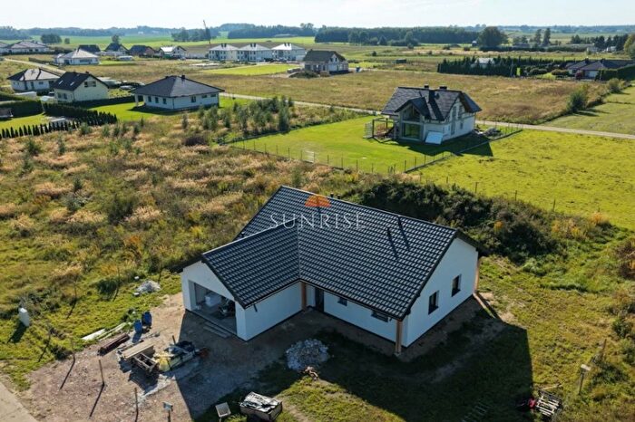 Dom 4-pokojowy na sprzedaż, Gościno