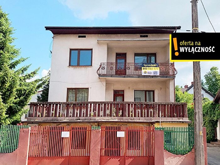 Dom 6-pokojowy na sprzedaż, Staszów