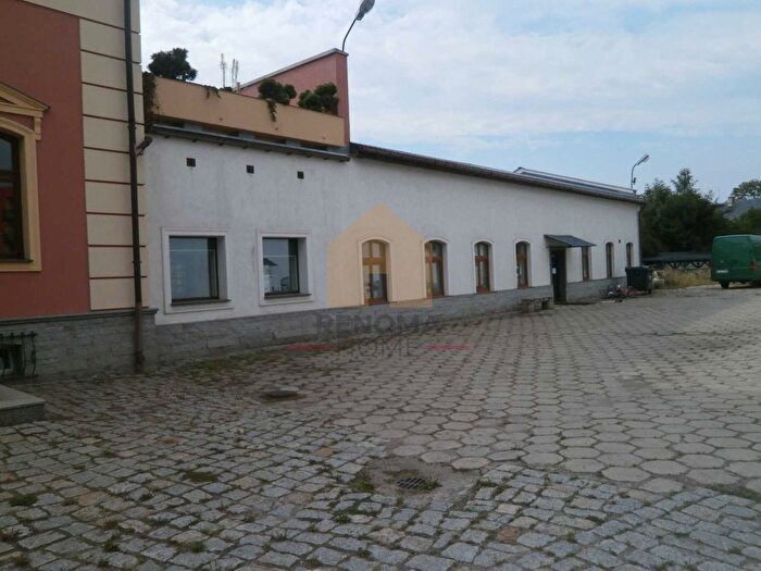 Dom 7-pokojowy na sprzedaż, Jawor