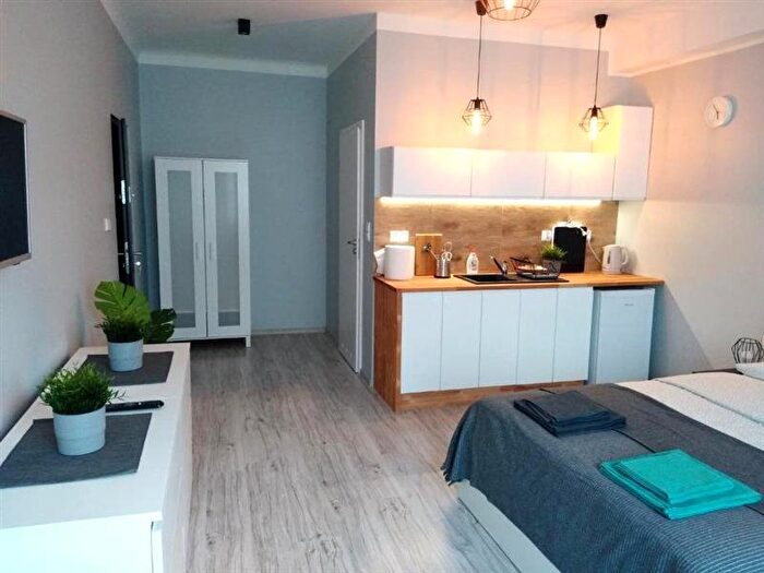 Mieszkanie 3-pokojowe na sprzedaż, Gdynia – Lutego
