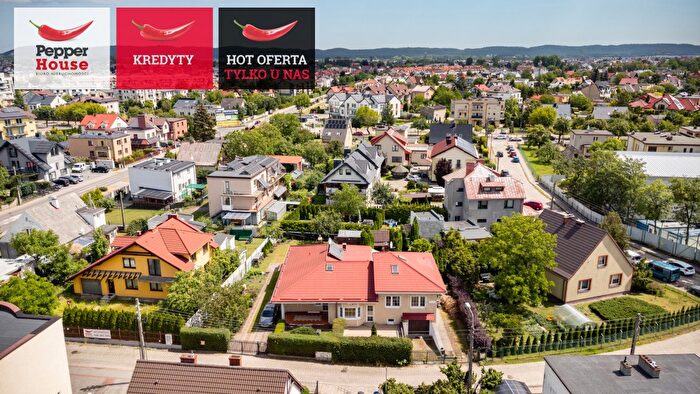 Dom 8-pokojowy na sprzedaż, Rumia