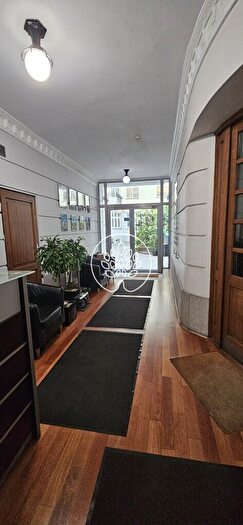 Mieszkanie 6-pokojowe do wynajęcia, Warszawa – Wspólna