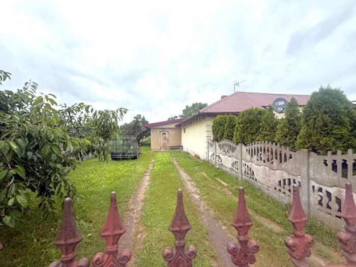 Dom 2-pokojowy na sprzedaż, Rogów