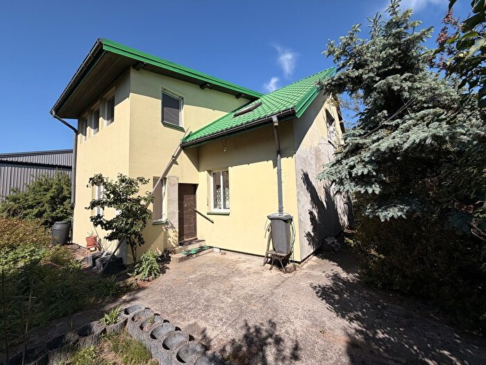 Dom 9-pokojowy na sprzedaż, Sadowne