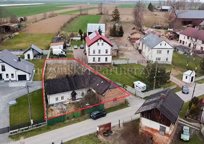 Dom 2-pokojowy na sprzedaż, Debrzyca