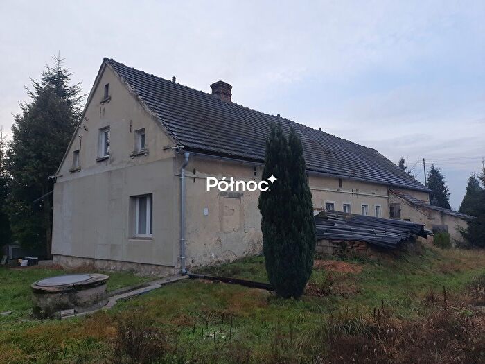 Dom 4-pokojowy na sprzedaż, Parowa