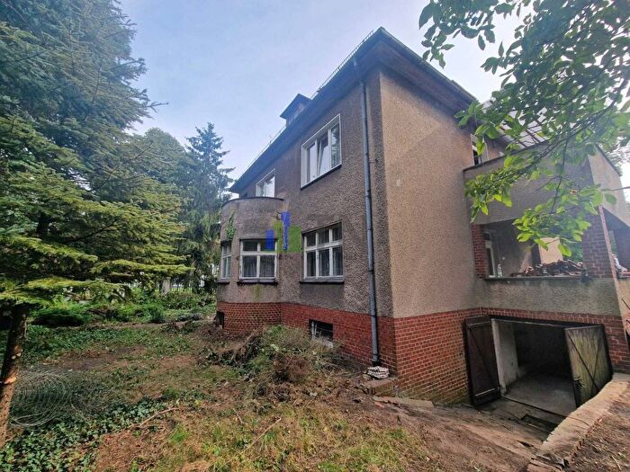 Dom 8-pokojowy na sprzedaż, Jelcz-Laskowice