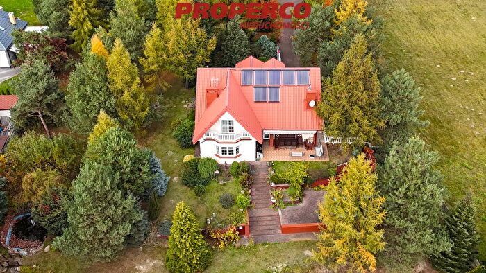 Dom 7-pokojowy na sprzedaż, Łazy
