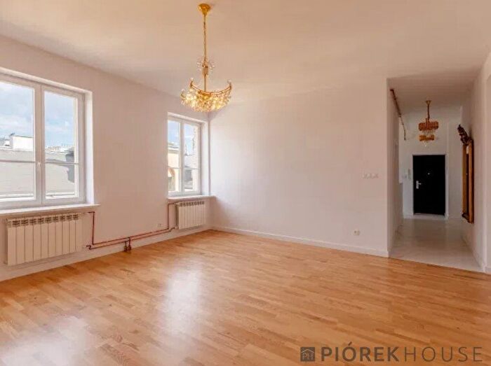 Mieszkanie 3-pokojowe na sprzedaż, Warszawa – Chmielna