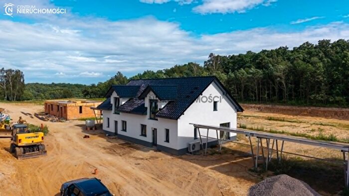 Dom 5-pokojowy na sprzedaż, Kozów