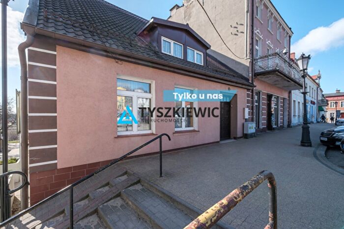 Dom 8-pokojowy na sprzedaż, Skarszewy
