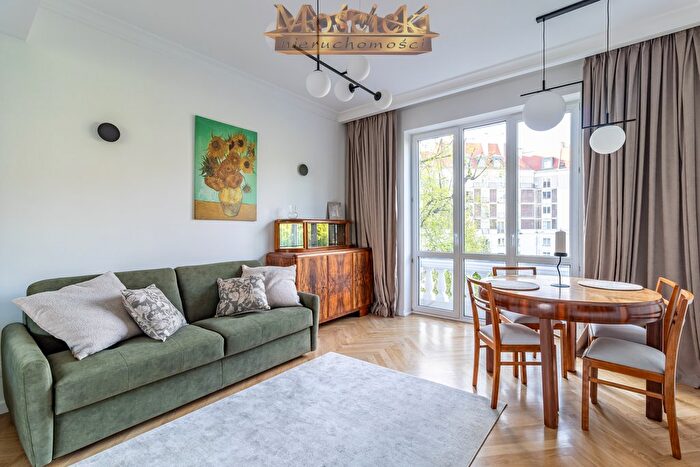 Mieszkanie 3-pokojowe do wynajęcia, Warszawa – al. Wyzwolenia