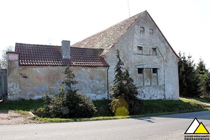 Dom 1-pokojowy na sprzedaż, Leśna