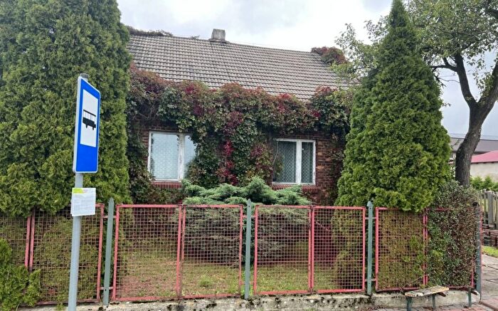 Dom 3-pokojowy na sprzedaż, Cynków