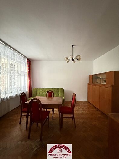 Mieszkanie 3-pokojowe na sprzedaż, Warszawa – Warecka