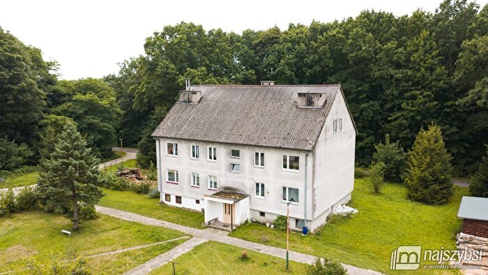 Mieszkanie 4-pokojowe na sprzedaż, Smęcino