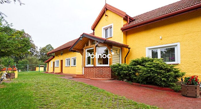 Dom 8-pokojowy na sprzedaż, Trzebieszowice