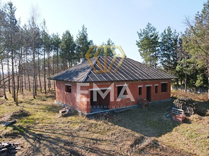 Dom 4-pokojowy na sprzedaż, Latosówka