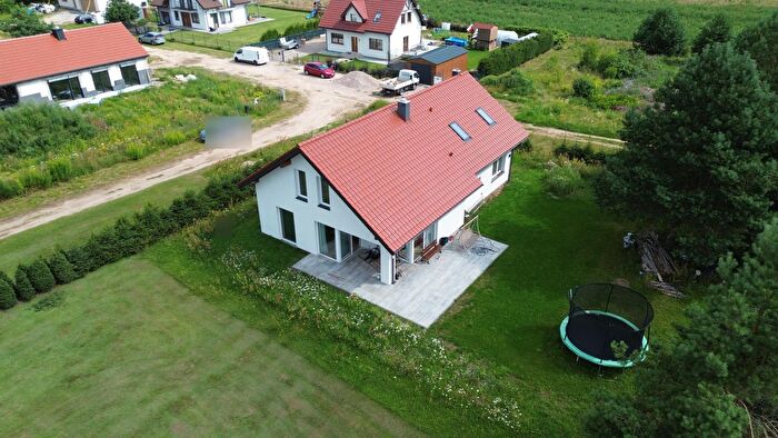 Dom 4-pokojowy na sprzedaż, Giedajty