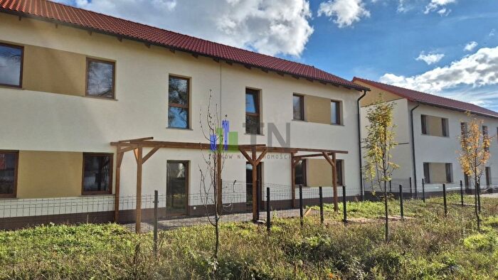Mieszkanie 3-pokojowe na sprzedaż, Miłoszyce