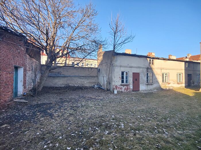 Dom 3-pokojowy na sprzedaż, Konin – Maja