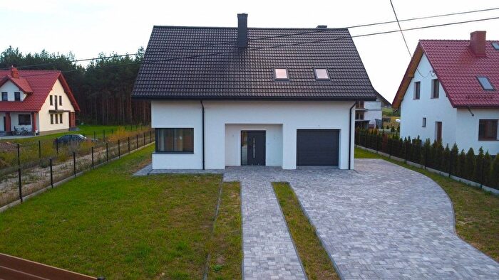 Dom 4-pokojowy na sprzedaż, Radomice
