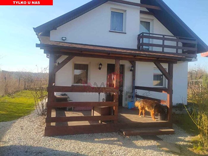 Dom 2-pokojowy na sprzedaż, Zagórze