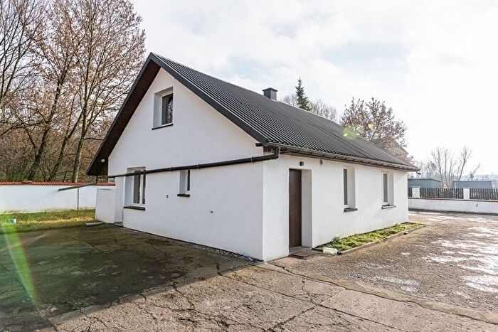 Dom 4-pokojowy na sprzedaż, Miłocice