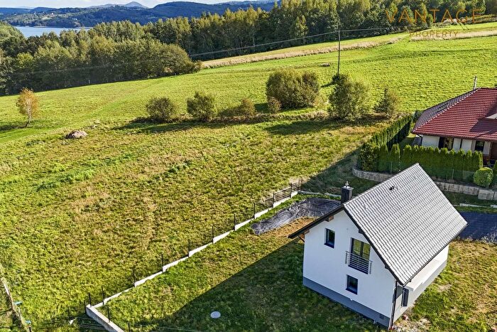 Dom 4-pokojowy na sprzedaż, Borzęta
