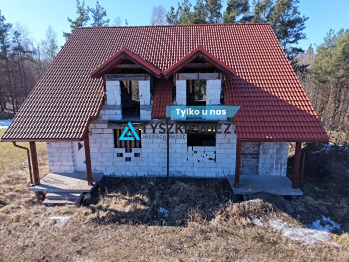Dom 4-pokojowy na sprzedaż, Miastko
