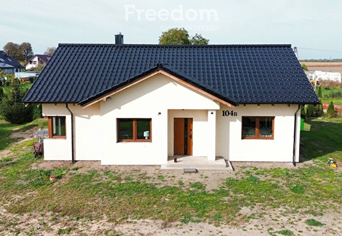 Dom 4-pokojowy na sprzedaż, Dziembowo