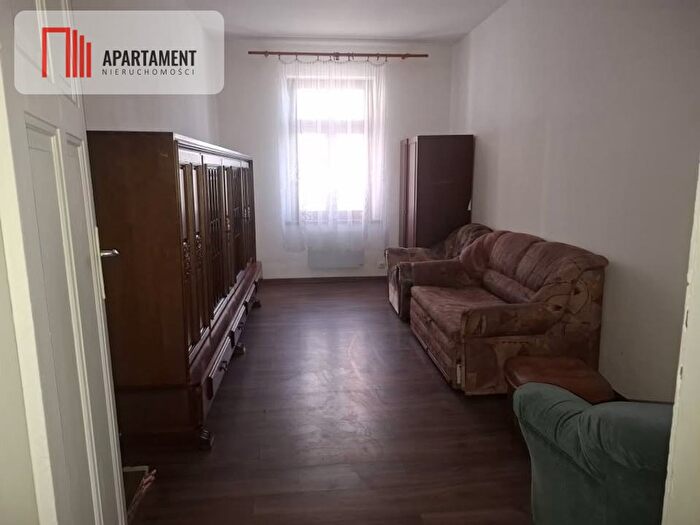 Mieszkanie 3-pokojowe do wynajęcia, Legnica