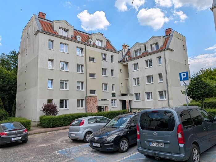 Mieszkanie 4-pokojowe na sprzedaż, Murowana Goślina