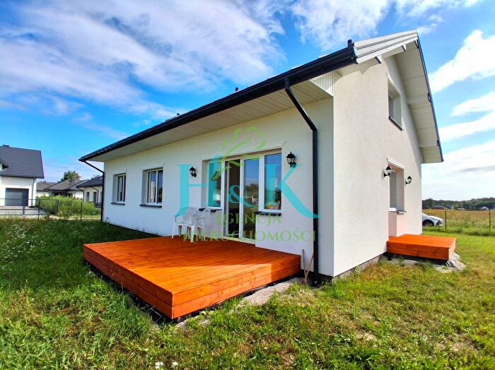 Dom 4-pokojowy do wynajęcia, Sierzchów