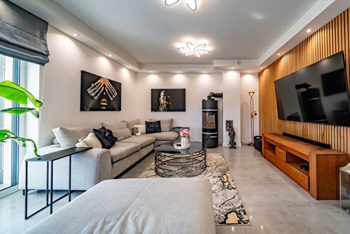 Dom 5-pokojowy na sprzedaż, Banino