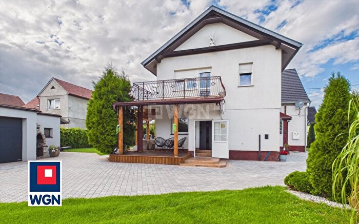 Dom 8-pokojowy na sprzedaż, Szprotawa