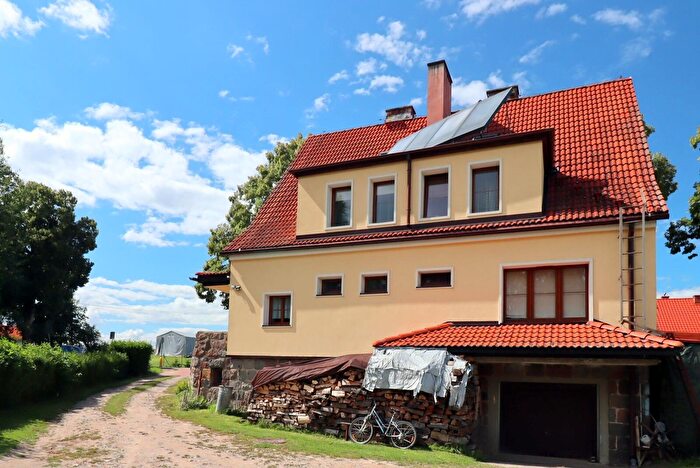 Dom 4-pokojowy na sprzedaż, Miłki