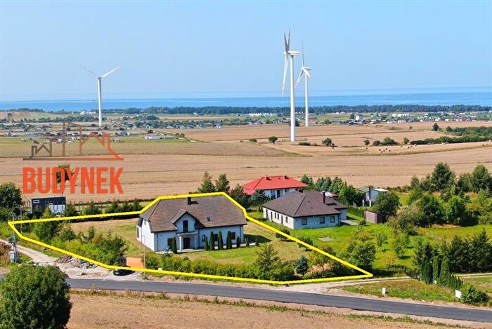 Dom 9-pokojowy na sprzedaż, Darłowo