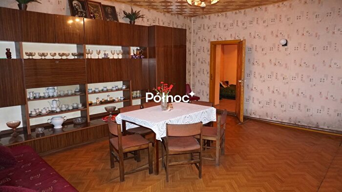 Mieszkanie 4-pokojowe na sprzedaż, Wambierzyce