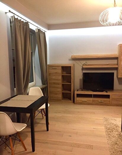 Mieszkanie 1-pokojowe na sprzedaż, Warszawa – Aleja Wyzwolenia